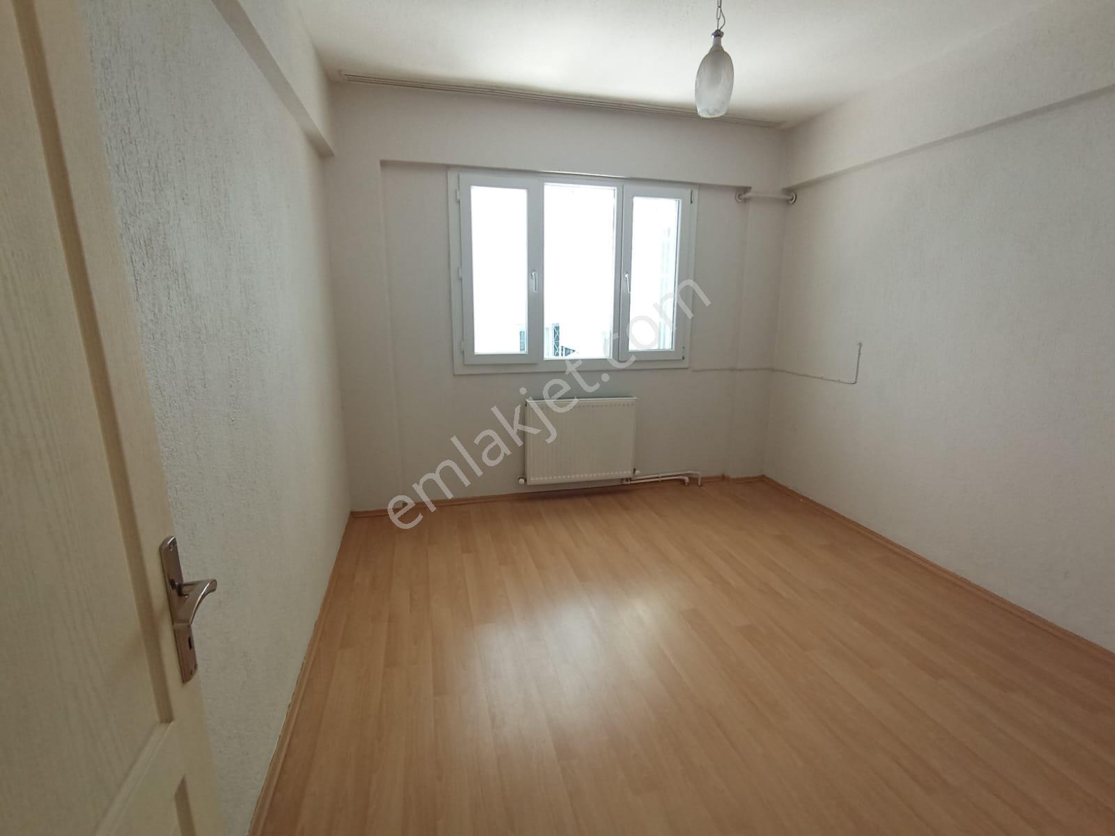 Karabağlar Barış Mah. Doğal Gazlı 120m2 3+1 Daire Kiralıktır. - Görsel 12