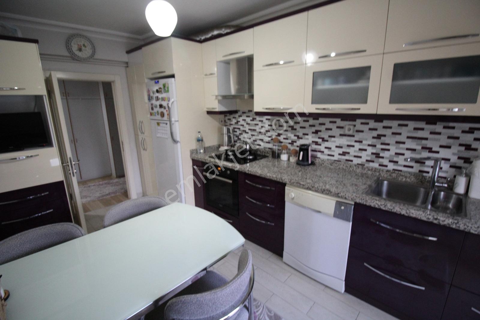 Krc'den Şafaktepe Mahallesinde 3+1 130m2 Satılık Daire - Görsel 15