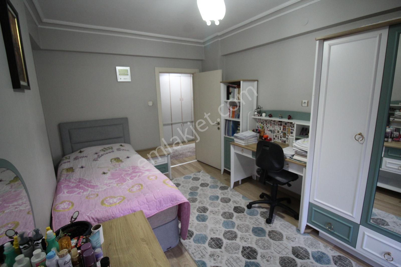 Krc'den Şafaktepe Mahallesinde 3+1 130m2 Satılık Daire - Görsel 6