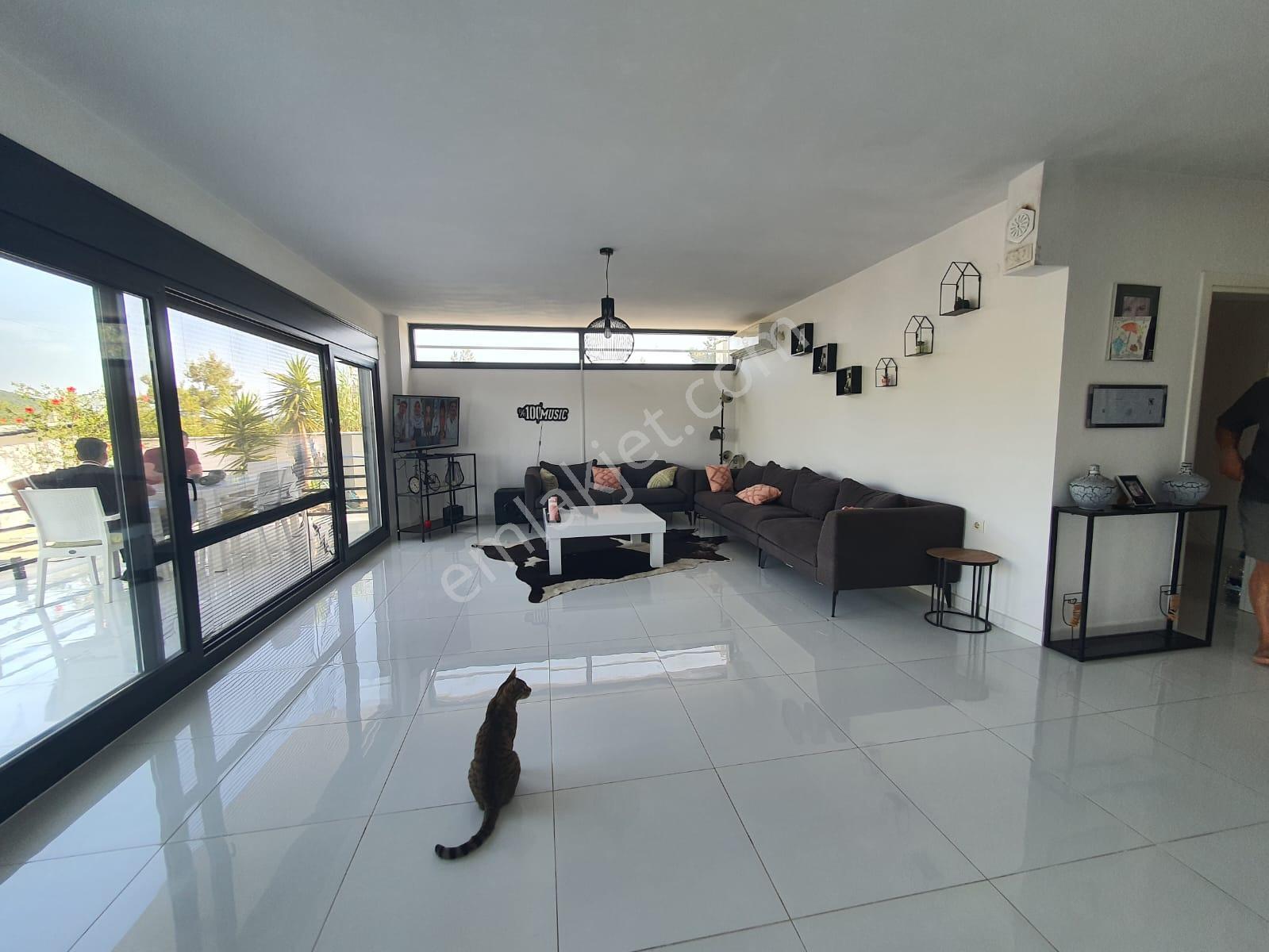 Didimde 600m2 Arsa İçerisinde Tam Müstakil Villa - Görsel 8