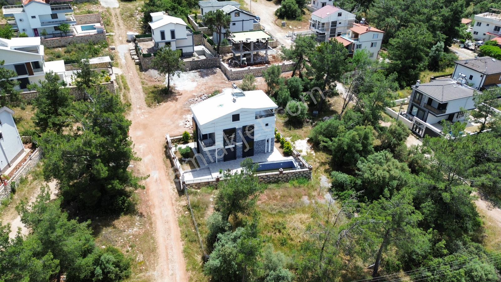 Merkezi Konumlu İmarlı Villa Arsası - Görsel 12