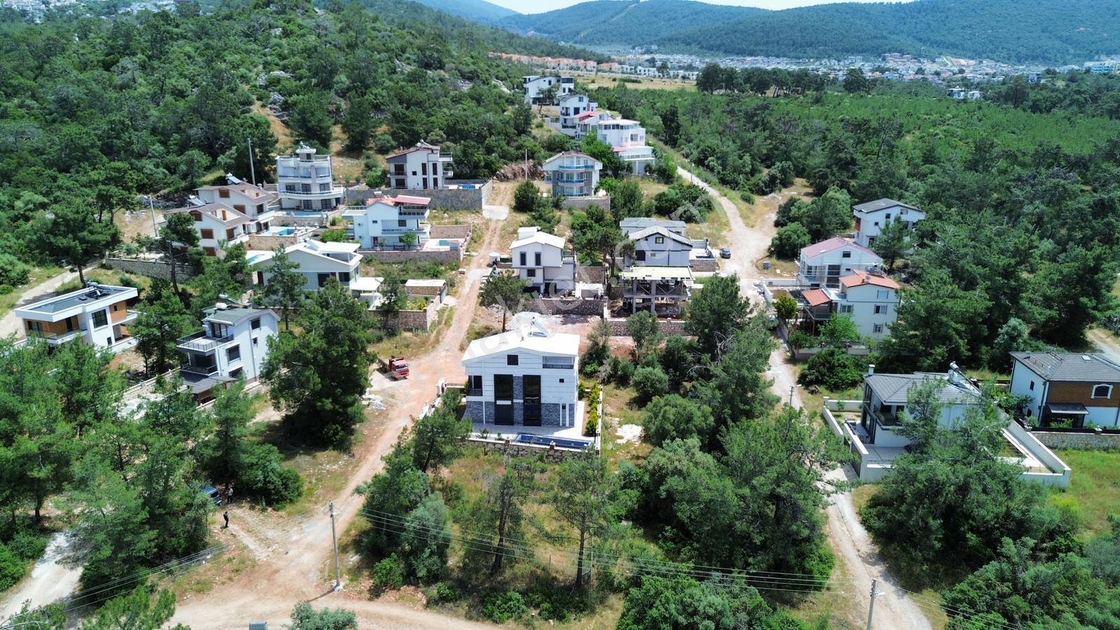 Merkezi Konumlu İmarlı Villa Arsası - Görsel 27