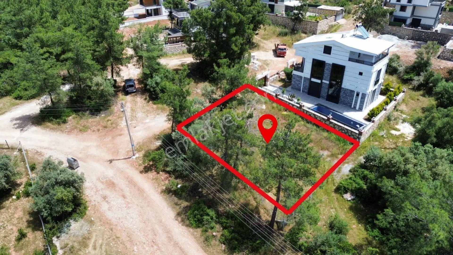 Merkezi Konumlu İmarlı Villa Arsası - Görsel 2