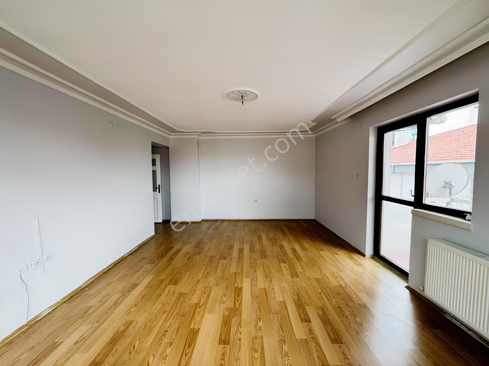 Vip'den Yıldız Göbek Önü Açık Masrafsız 3.kat Satılık 3+1 Daire - Görsel 20