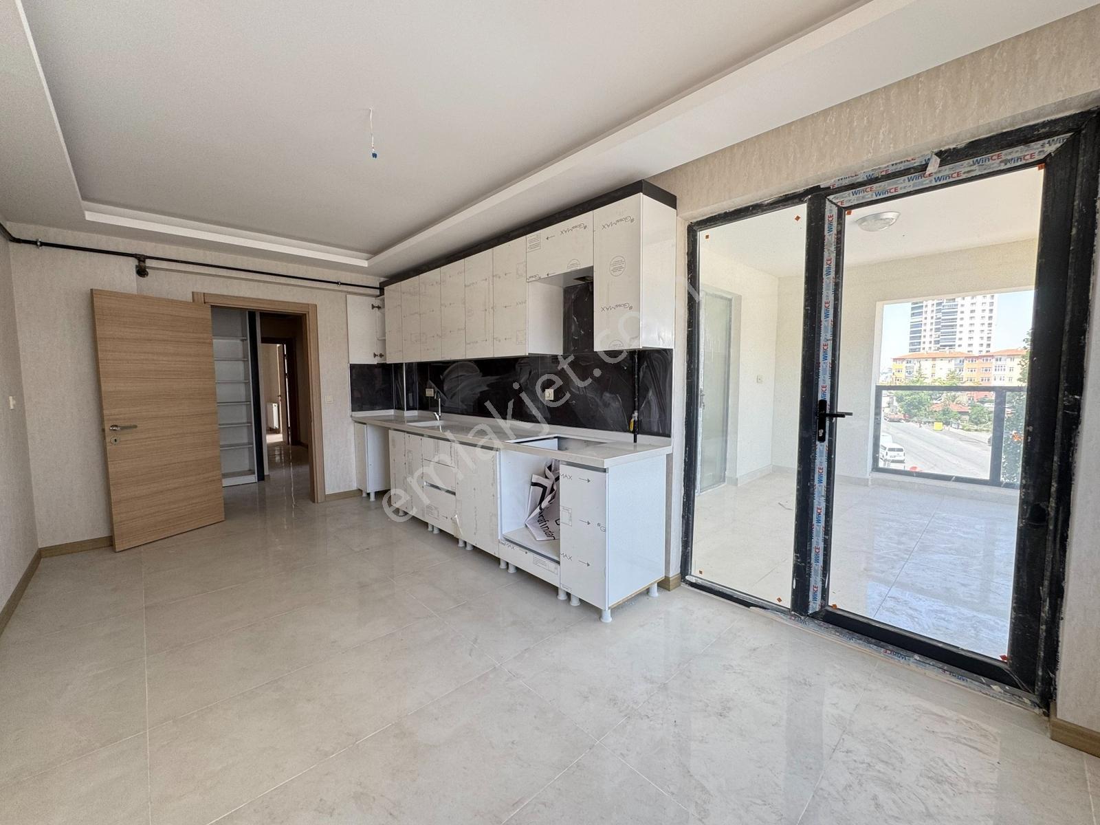 Vip'den Bulvar Üzeri Önü Açık Satılık Lüks Yapısatılık 3+1 Daire - Görsel 43