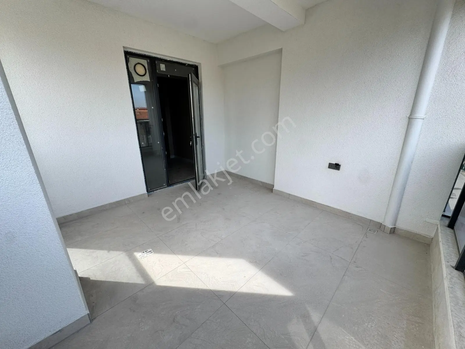 Vip'den Güneşevlerde Merkezi Konum Lüks Yapılı Satılık 3+1 Daire - Görsel 2