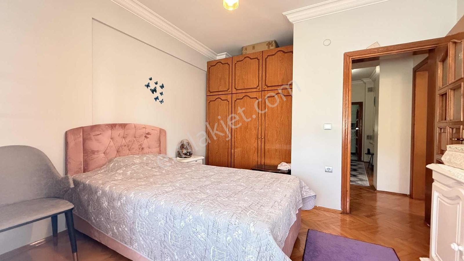Kiralık 7+2 Villa, Sadece Kurumsal Firmalara, Minibüs Yolunda - Görsel 23