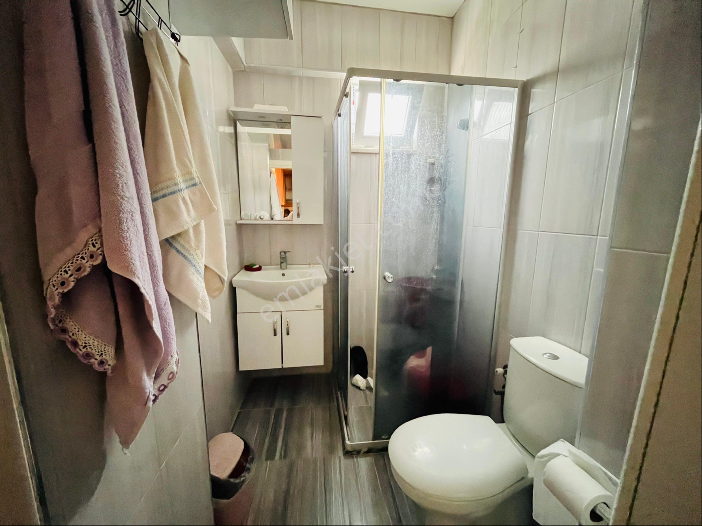 Altınoluk Yağcılar Bölgesin De Denize 50 Metre 2.kat Küçük 2+1 Yazlık Eşyalı Daire - Görsel 22