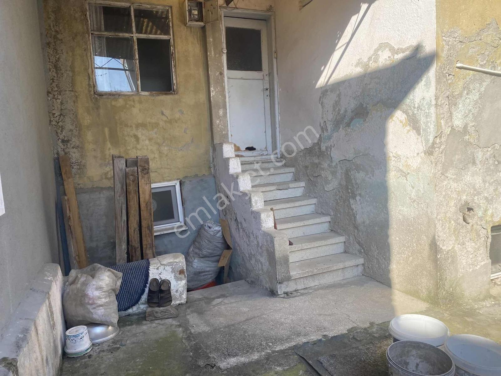 Serdivan Bahçelievler'de Köşe Konumlu 258.7 M² Konut İmarlı Arsa - Görsel 12