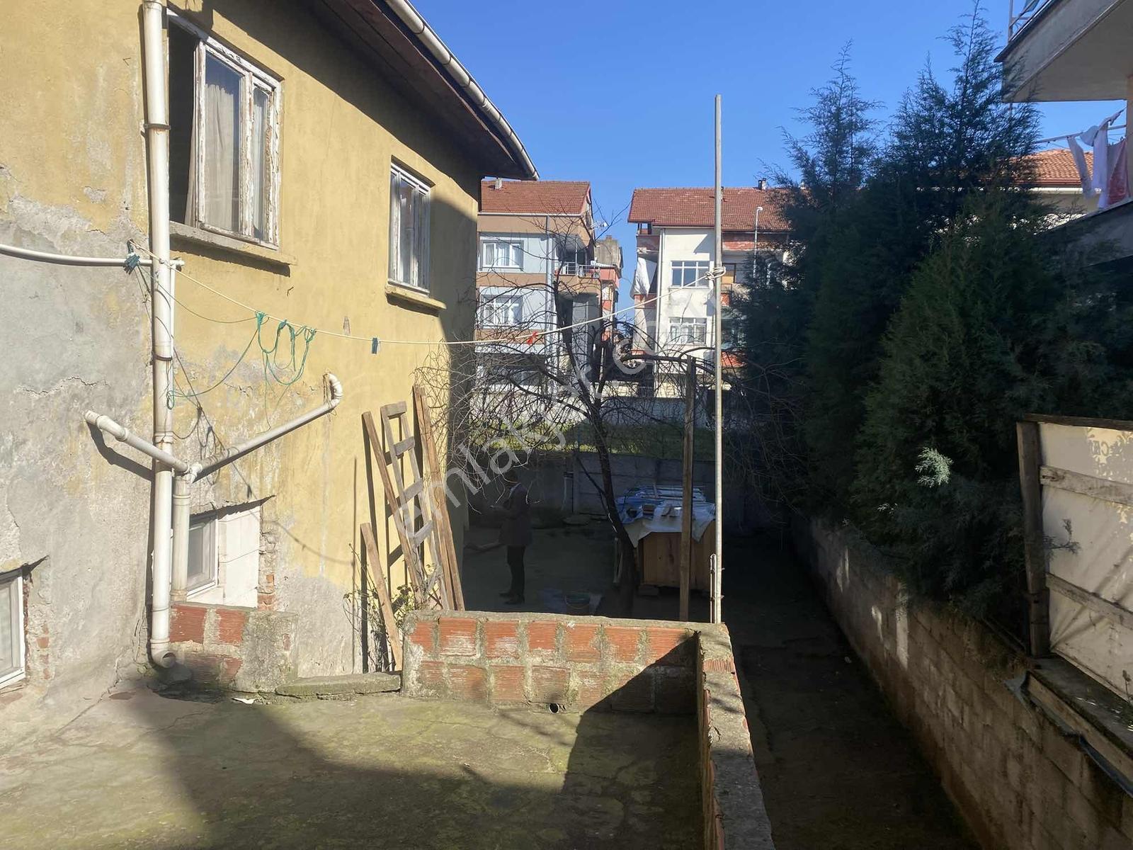 Serdivan Bahçelievler'de Köşe Konumlu 258.7 M² Konut İmarlı Arsa - Görsel 11