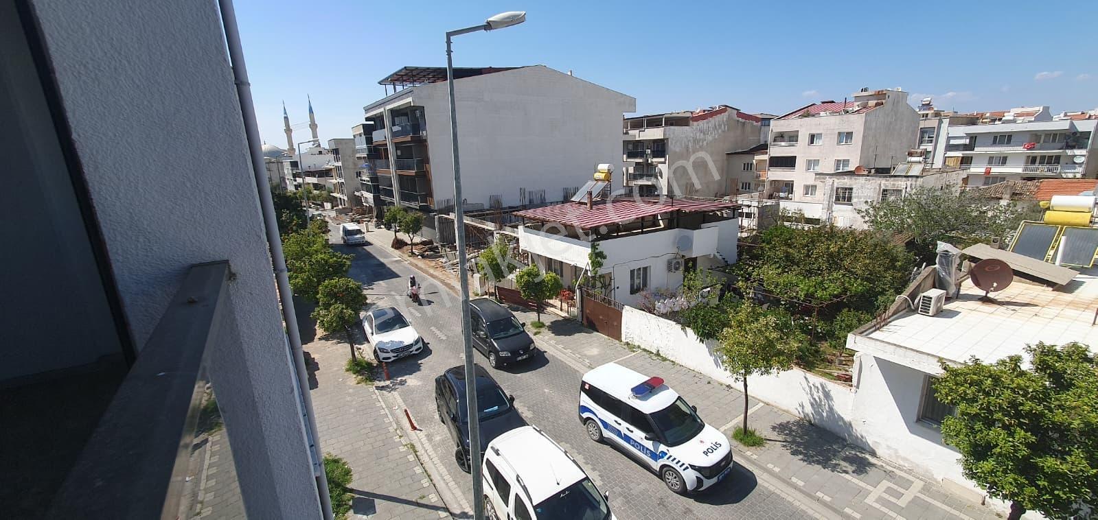 Kuşadası Davutlar Merkezde Uygun Fiyatlı 2+1 Daire 2.630.000 - Görsel 15