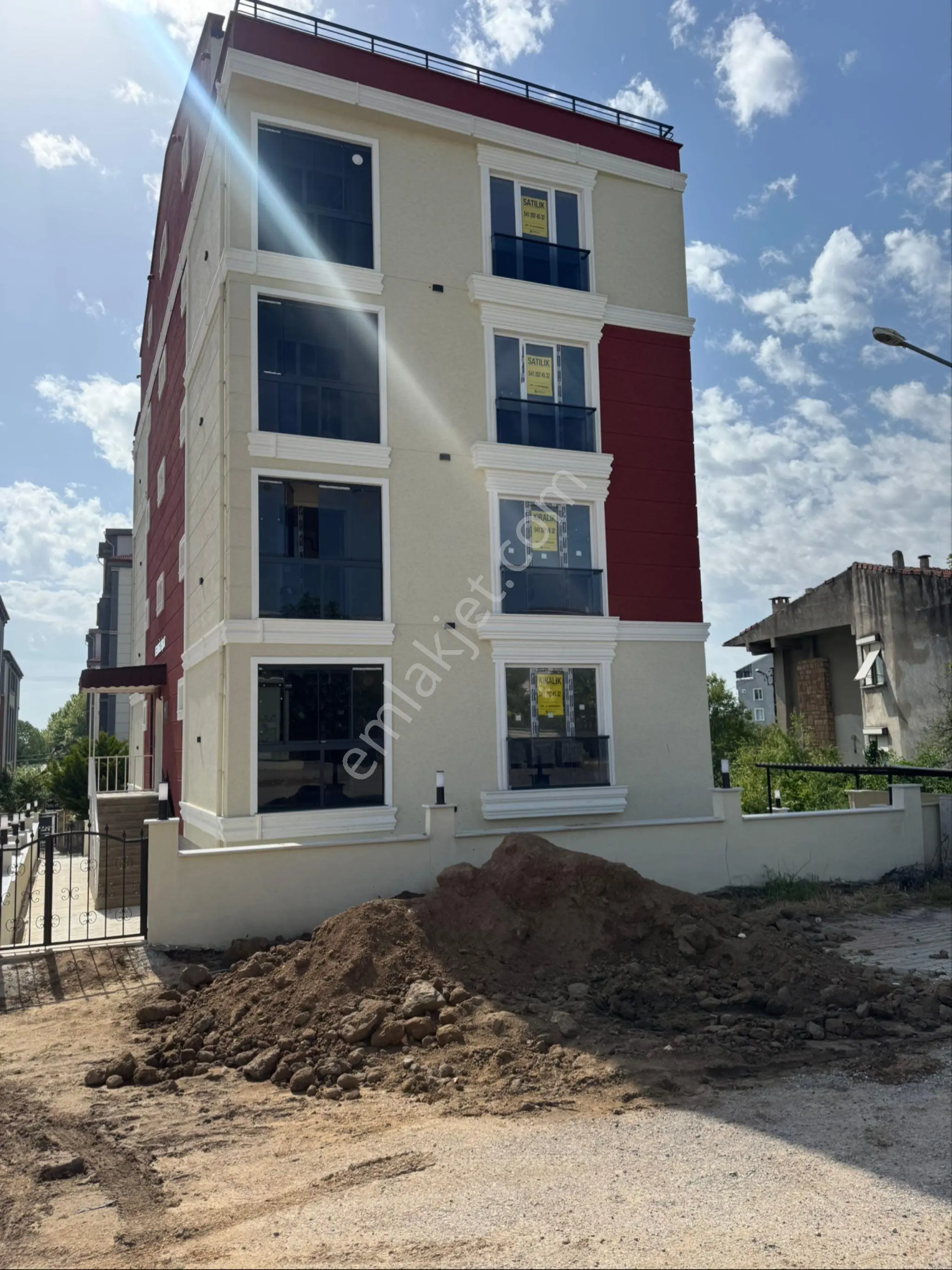 Kırklareli Merkez Karakaş Mahallesi Satılık3+2 Sıfır Dubleks