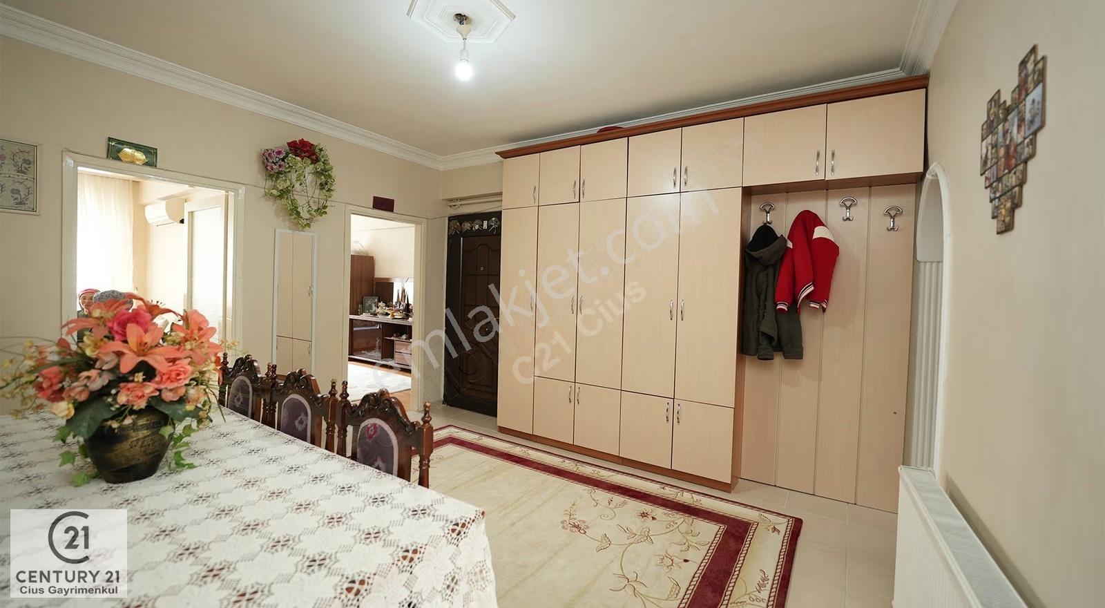C21 Cius; Ahmet Süren Meydanı Yenilenmiş 3+1 Satılık Daire - Görsel 7