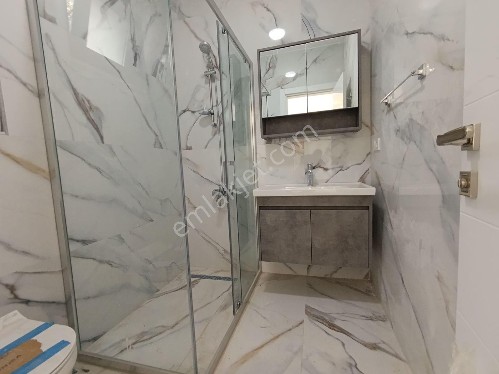 Kartal Yakacık Çarşıda Kiralık Sıfır Müstakil Lüks Villa - Görsel 16