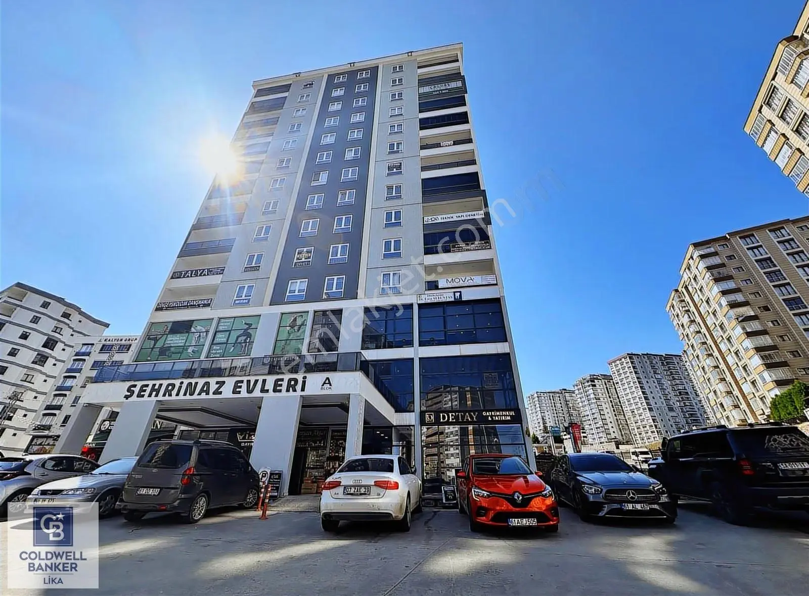 Kaşüstü Şehrinaz Evleri'nde Deniz Manzaralı Kiralık Daire