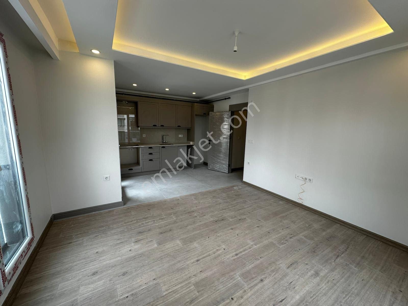 Beylikdüzü Kavaklıda Satılık 1+1 70 M2 Daire Demir Countrye Yürüme Mesafesinde - Görsel 10