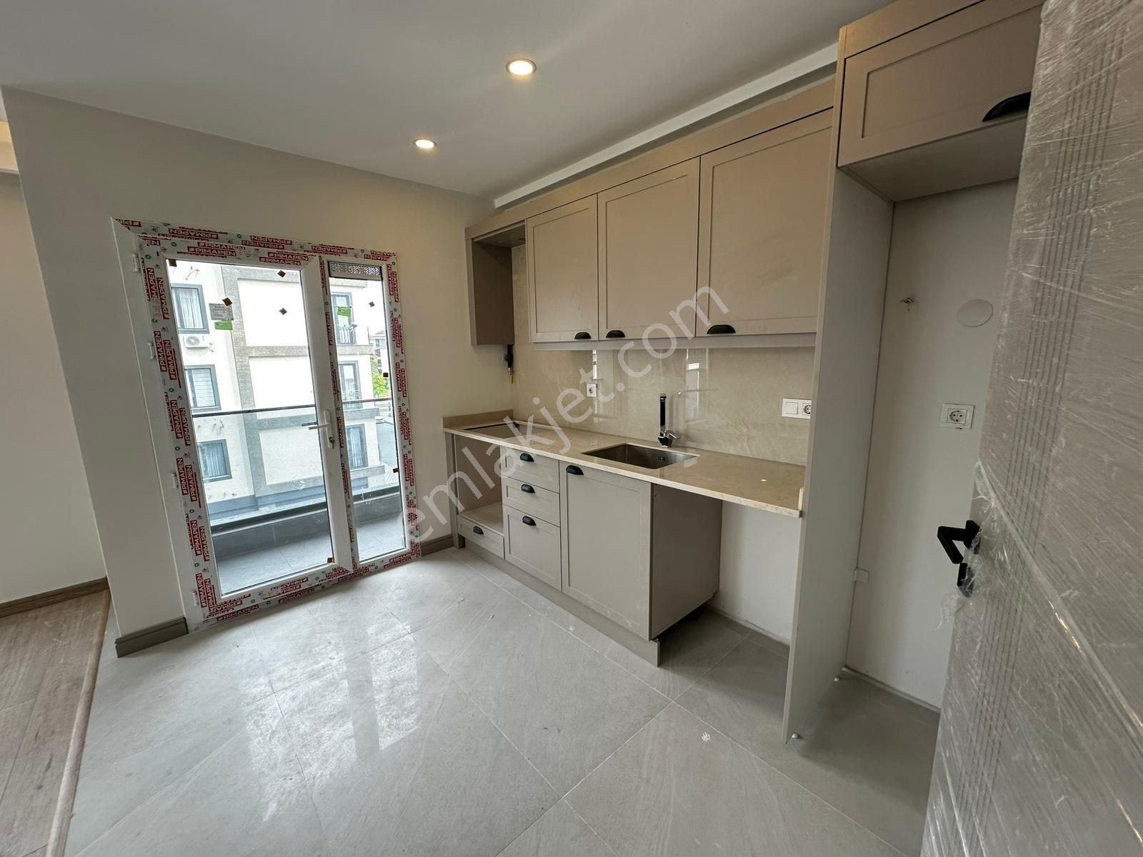 Beylikdüzü Kavaklıda Satılık 1+1 70 M2 Daire Demir Countrye Yürüme Mesafesinde - Görsel 12