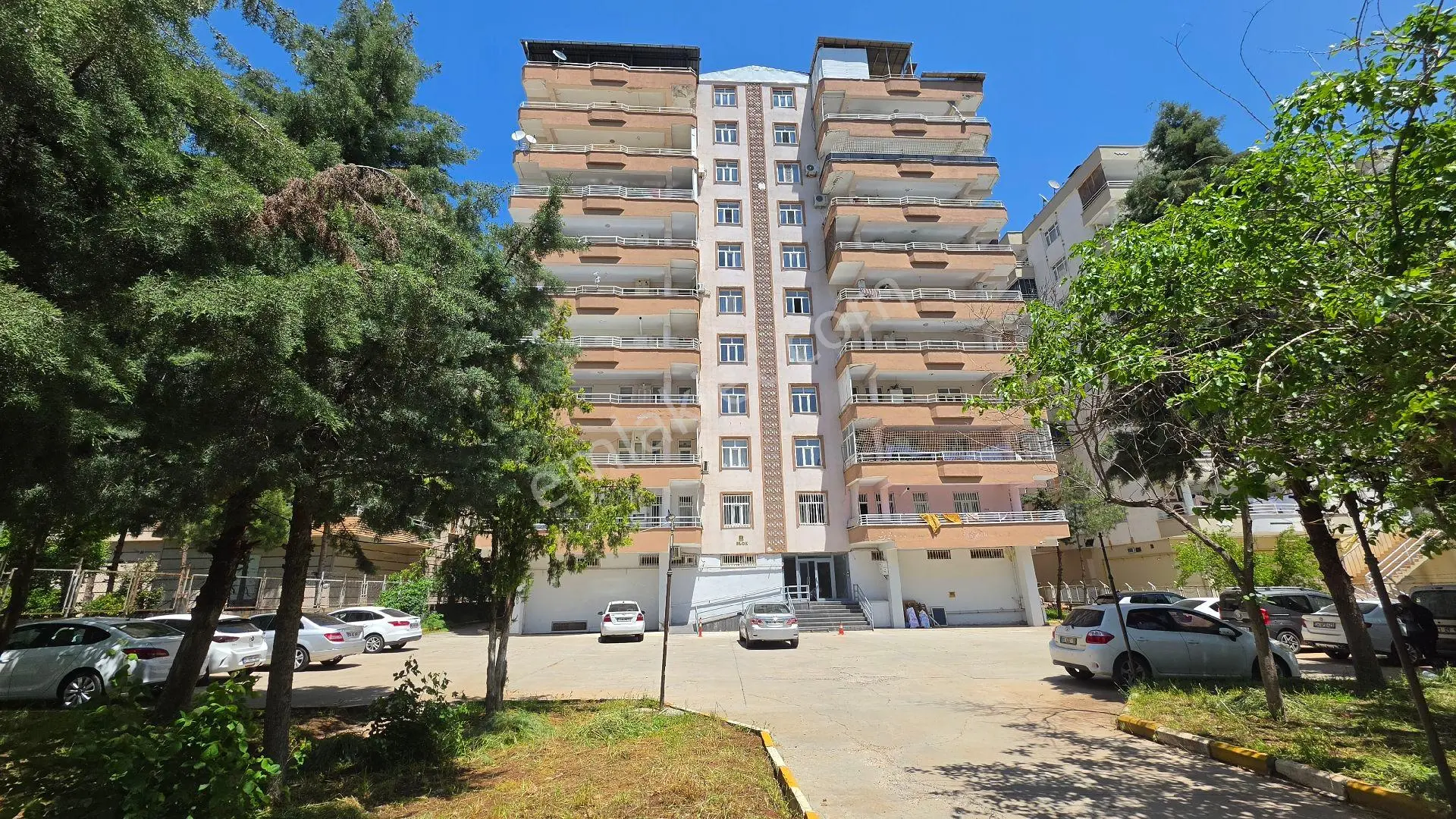D.kent Ana Cadde Üzeri Satılık Dubleks Son Kat Daire