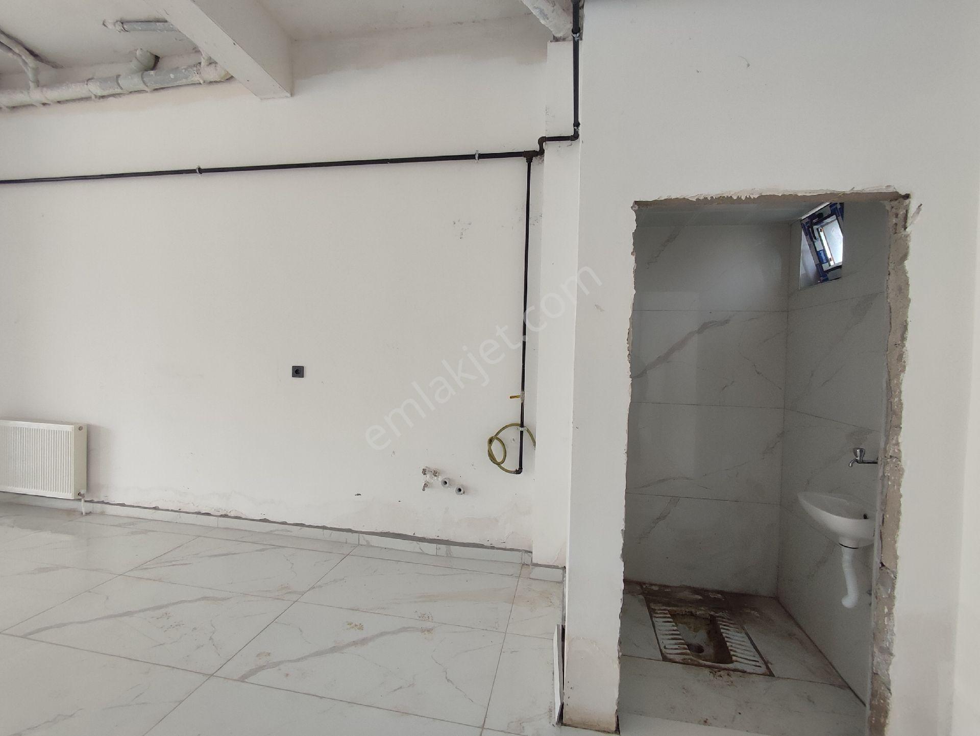 Sincan Saraycık Kreş Kurumsal İçin Kiralık 350 M Otoparklı Dükkan - Görsel 12