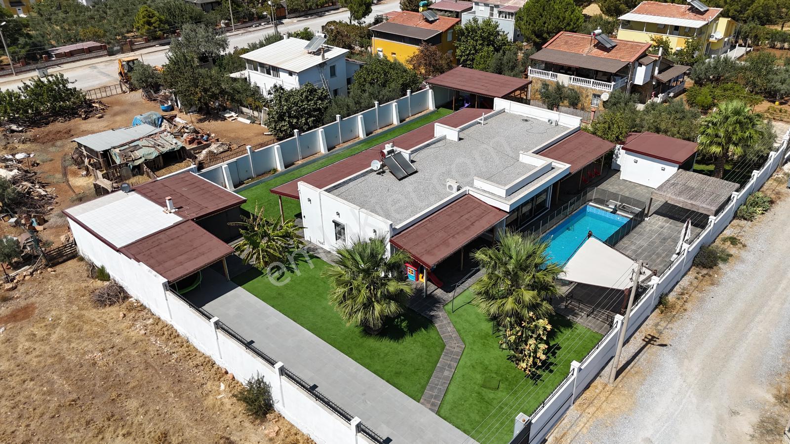 Didimde 1400m2 Arsa İçerisinde Müstakil Villa - Görsel 2