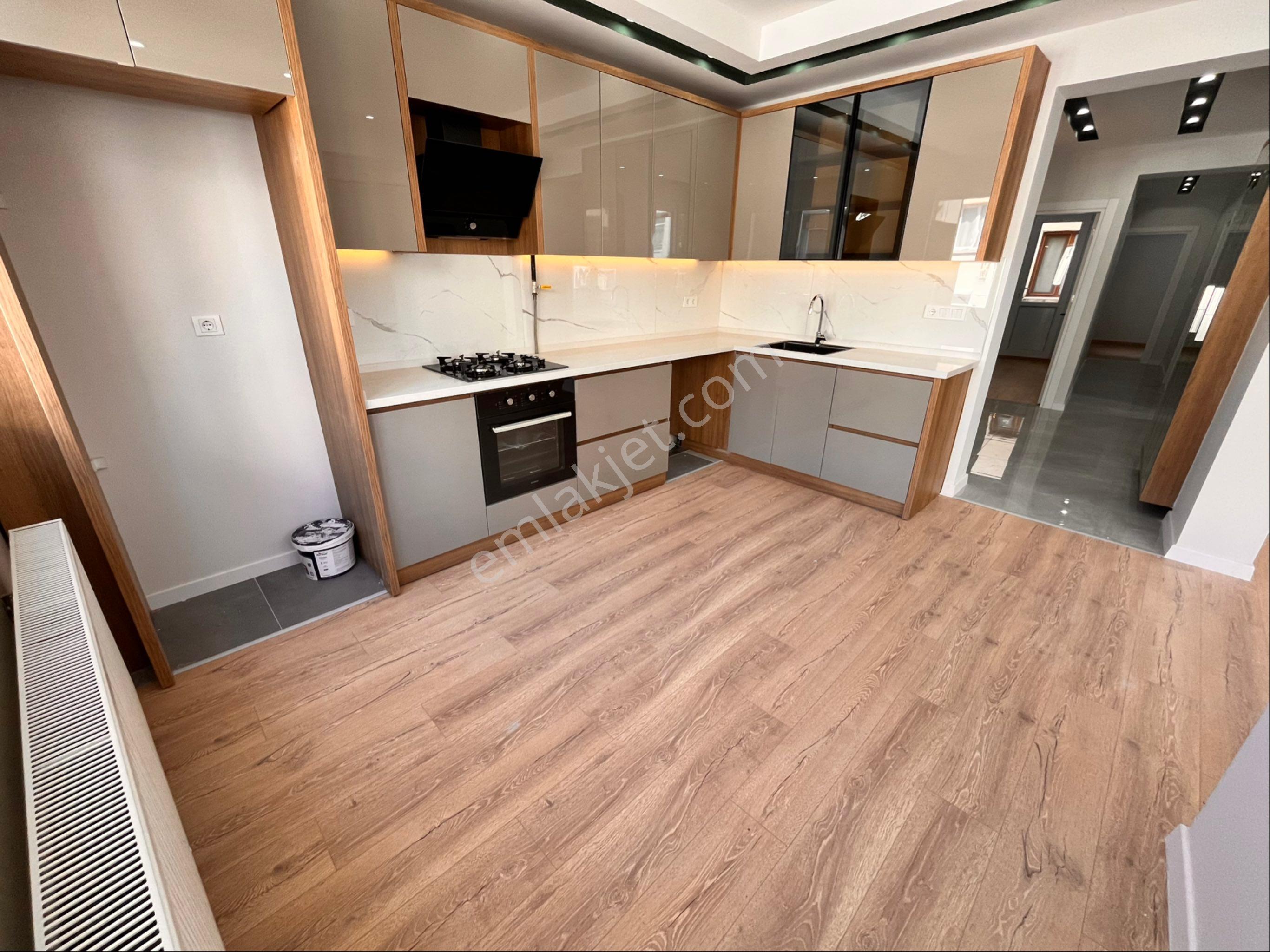 İnönü Cadde Ve Metro Yakını 3+1 115 M2 Arakat Daire - Görsel 5