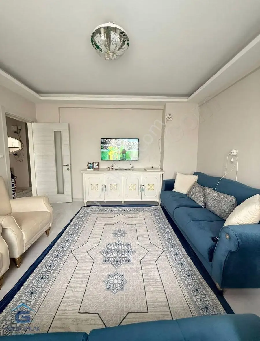 Yıldırım Mahallesi Otoparklı Asansörlü Doğalgazlı 2+1