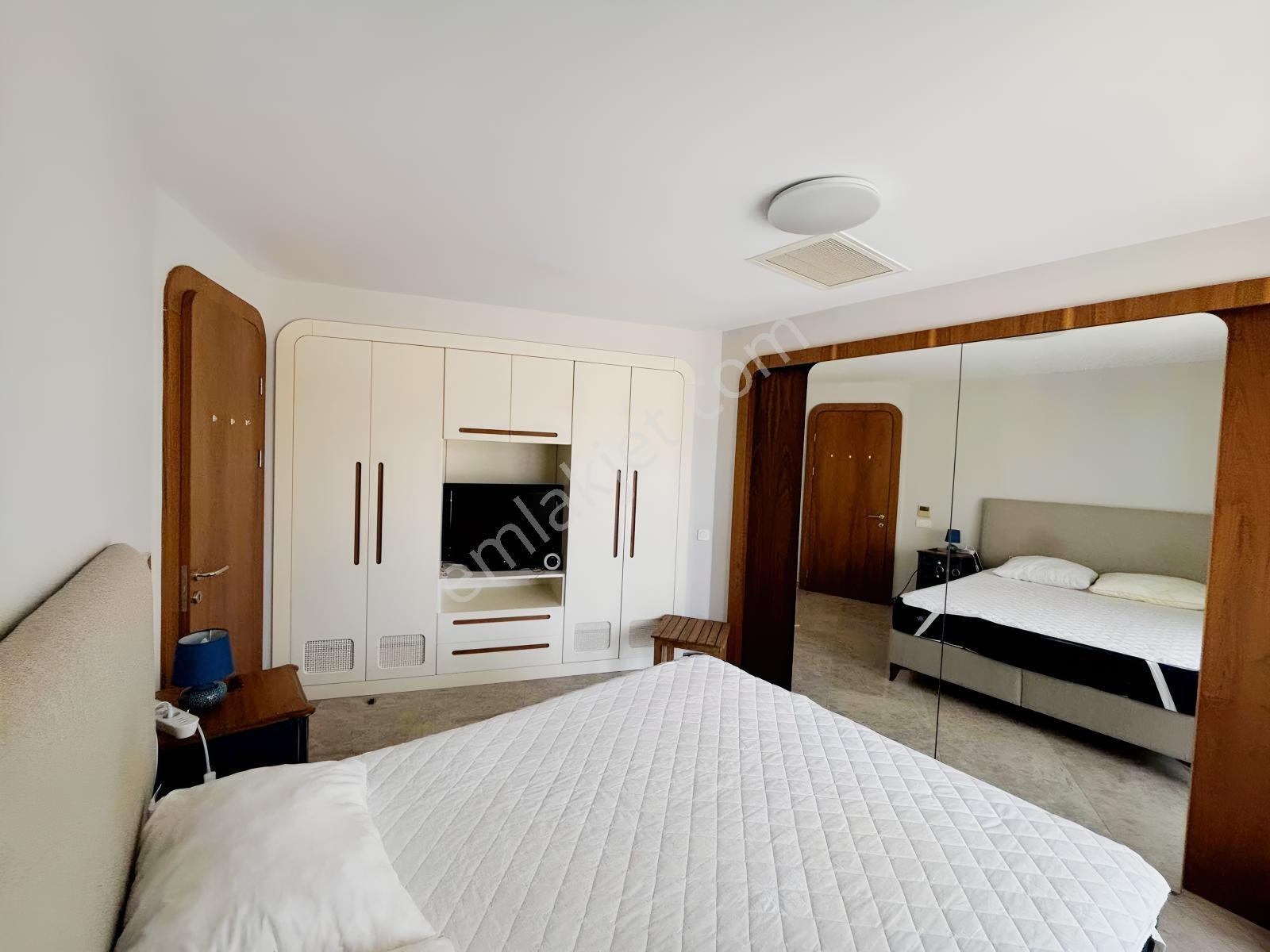 Bodrum Merkezde Dönemsel Kiralık Residence Daire 3+1 Eşyalı - Görsel 28