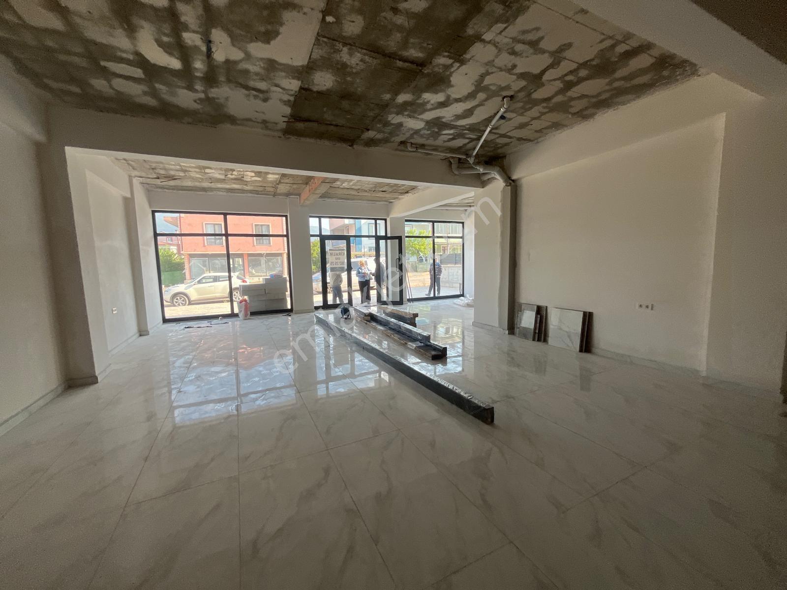 Kartepe Sarımeşe Bağdat Caddesinde 140 M² Satılık Dükkan - Görsel 12