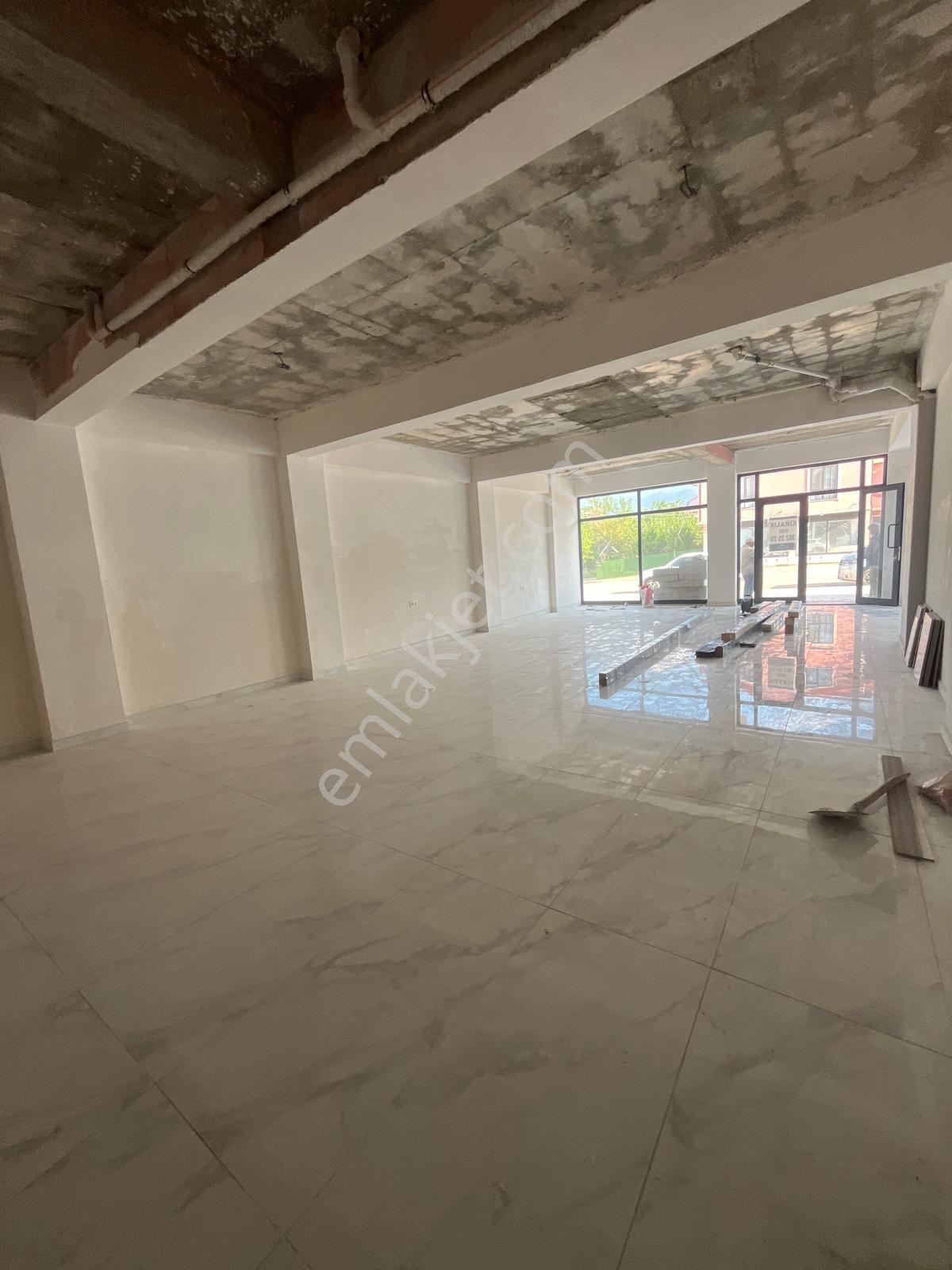 Kartepe Sarımeşe Bağdat Caddesinde 140 M² Satılık Dükkan - Görsel 32
