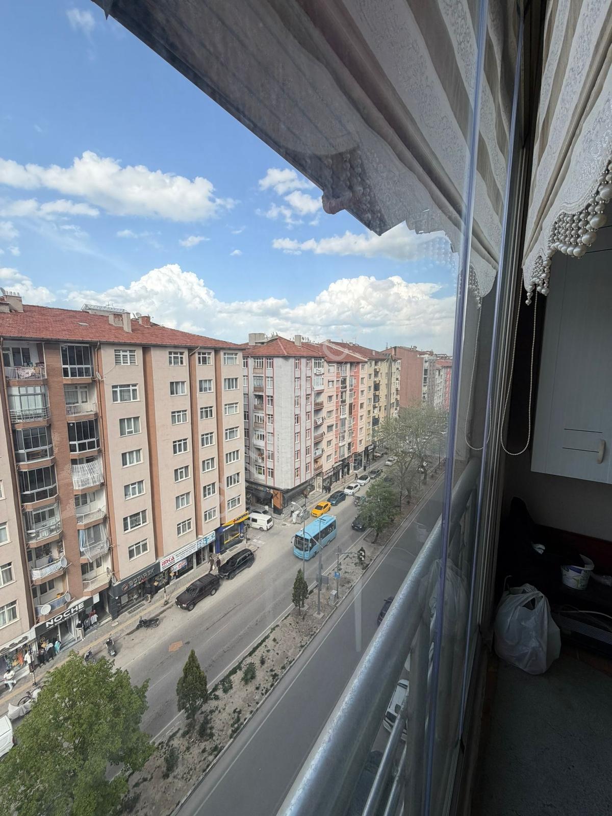 Menderes Caddesinde Hisar Manzaralı Satılık Bakımlı 7+1 Dubleks - Görsel 5