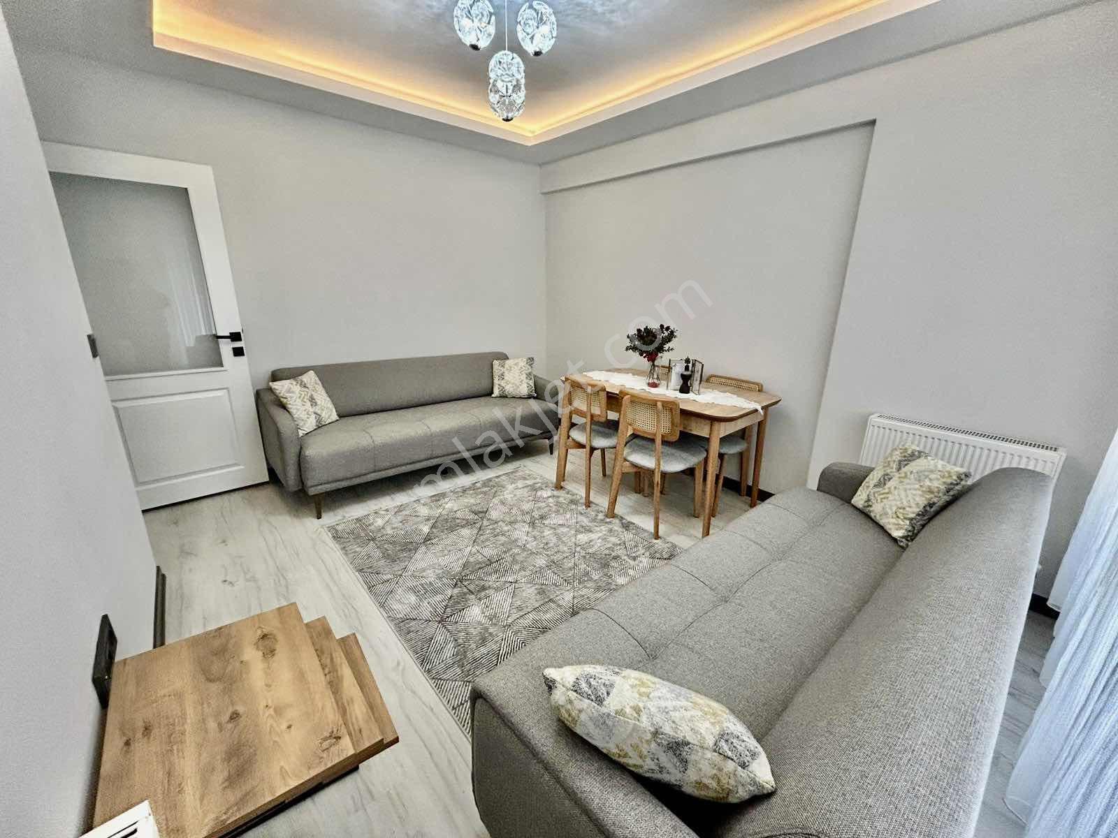 Avantaj'dan Küçük Kayaş'ta Cadde Dibi Full Yapılı 3+1 Daire.....
