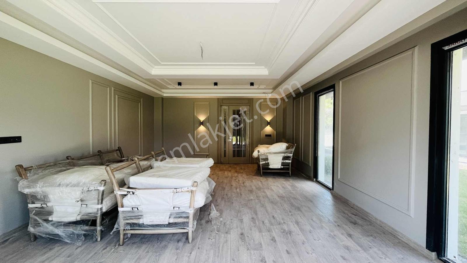 Silivri Selimpaşa Mahallesi'nde 4+1 Site İçi Kiralık Sıfır Villa - Görsel 28