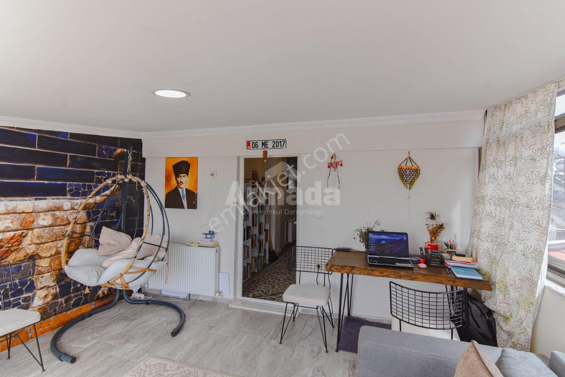 Kuşadası Merkezi Konumda 4+2 Ferah Satılık Çatı Dubleks Daire - Görsel 21