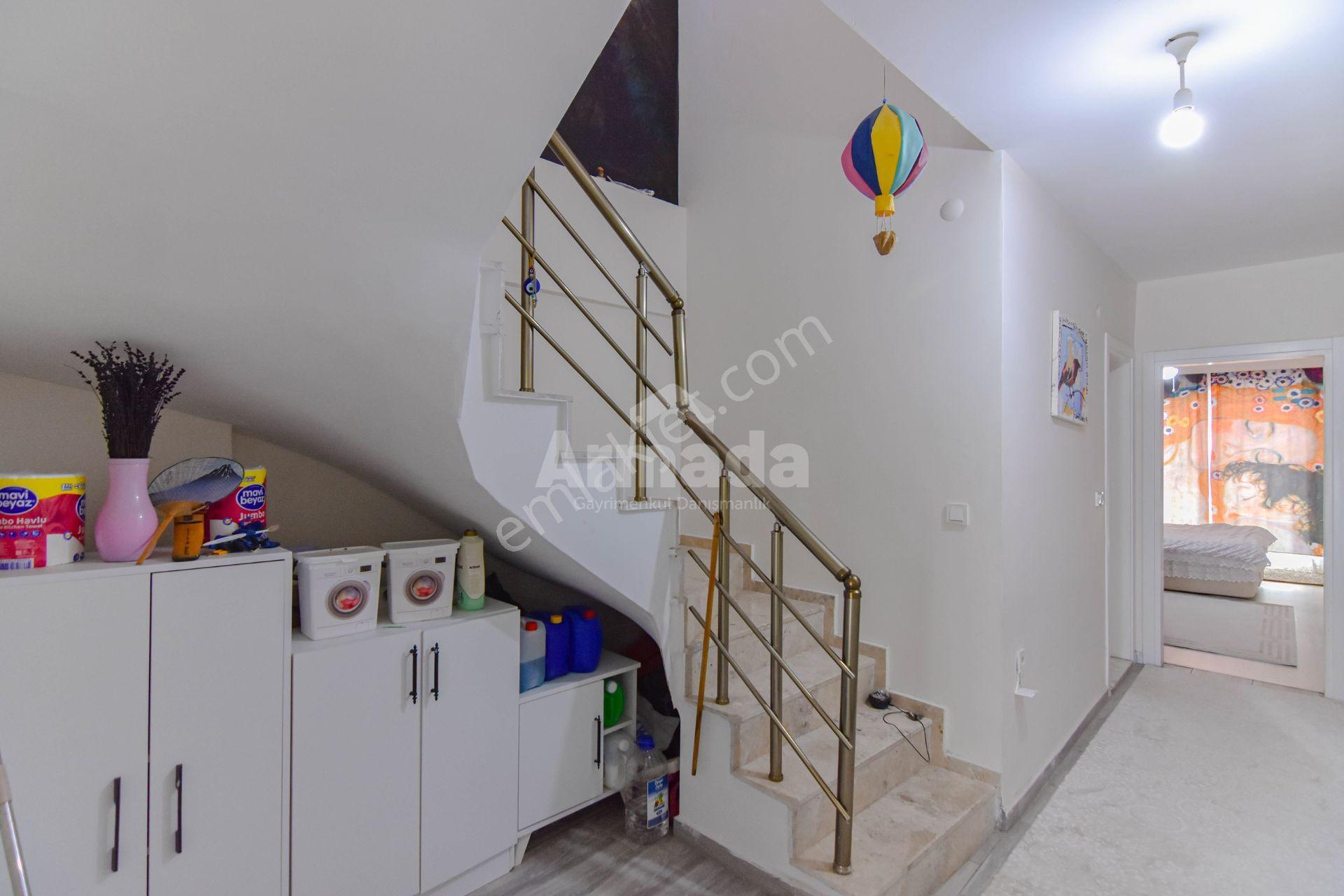 Kuşadası Merkezi Konumda 4+2 Ferah Satılık Çatı Dubleks Daire - Görsel 10