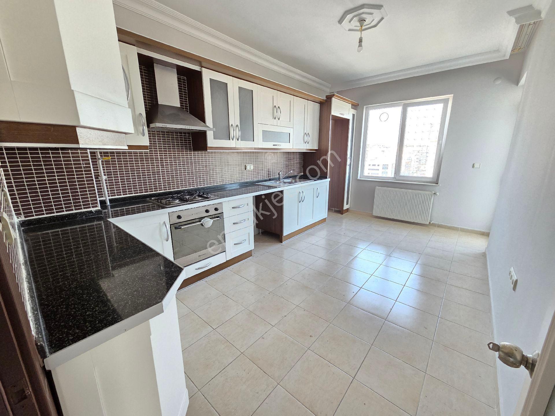 Konyaaltı Uncalı Mah. Güvenlikli Havuzlu Site İçinde Doğalgazlı 3+1 Daire - Görsel 11