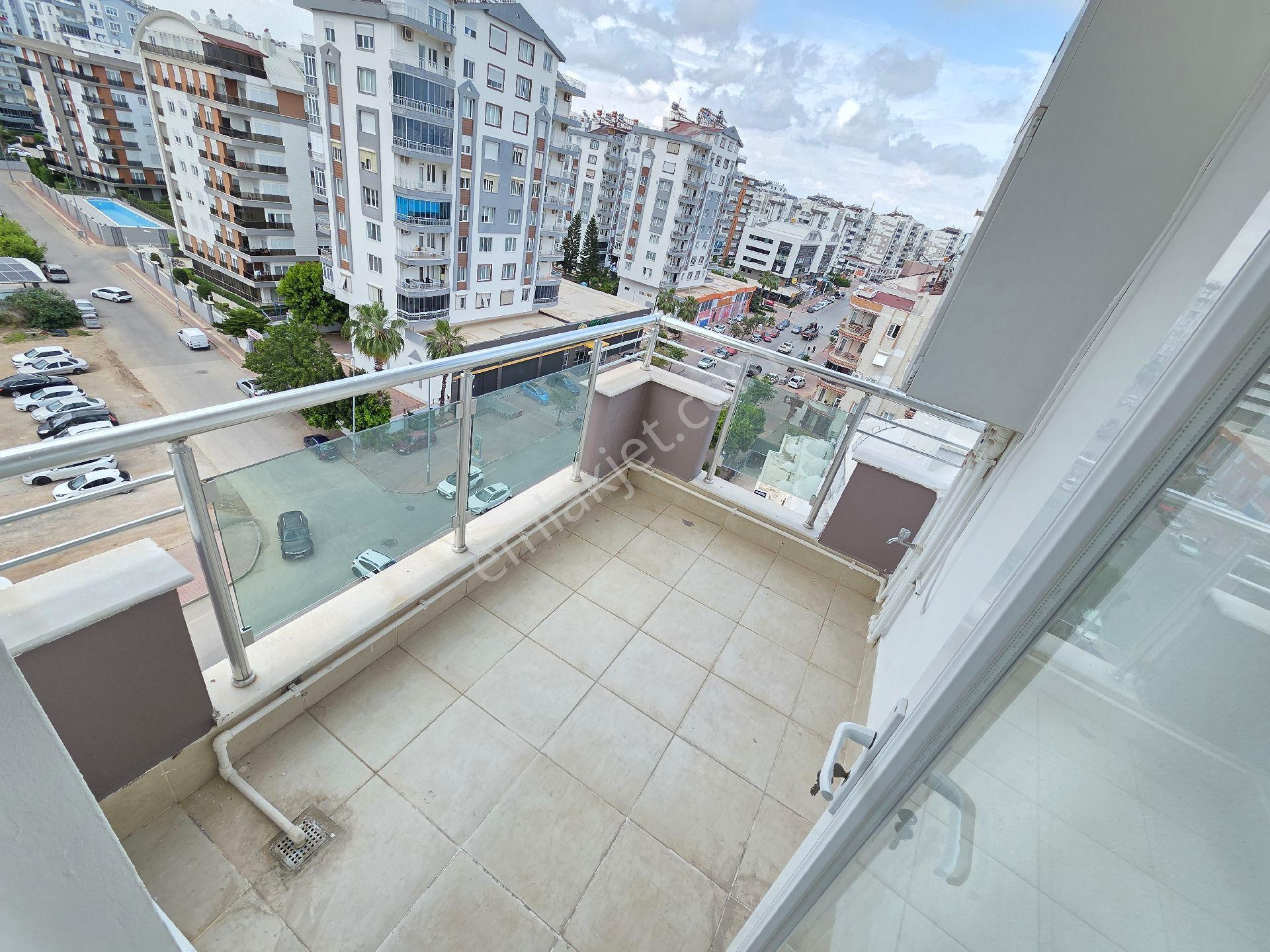 Konyaaltı Uncalı Mah. Güvenlikli Havuzlu Site İçinde Doğalgazlı 3+1 Daire - Görsel 24