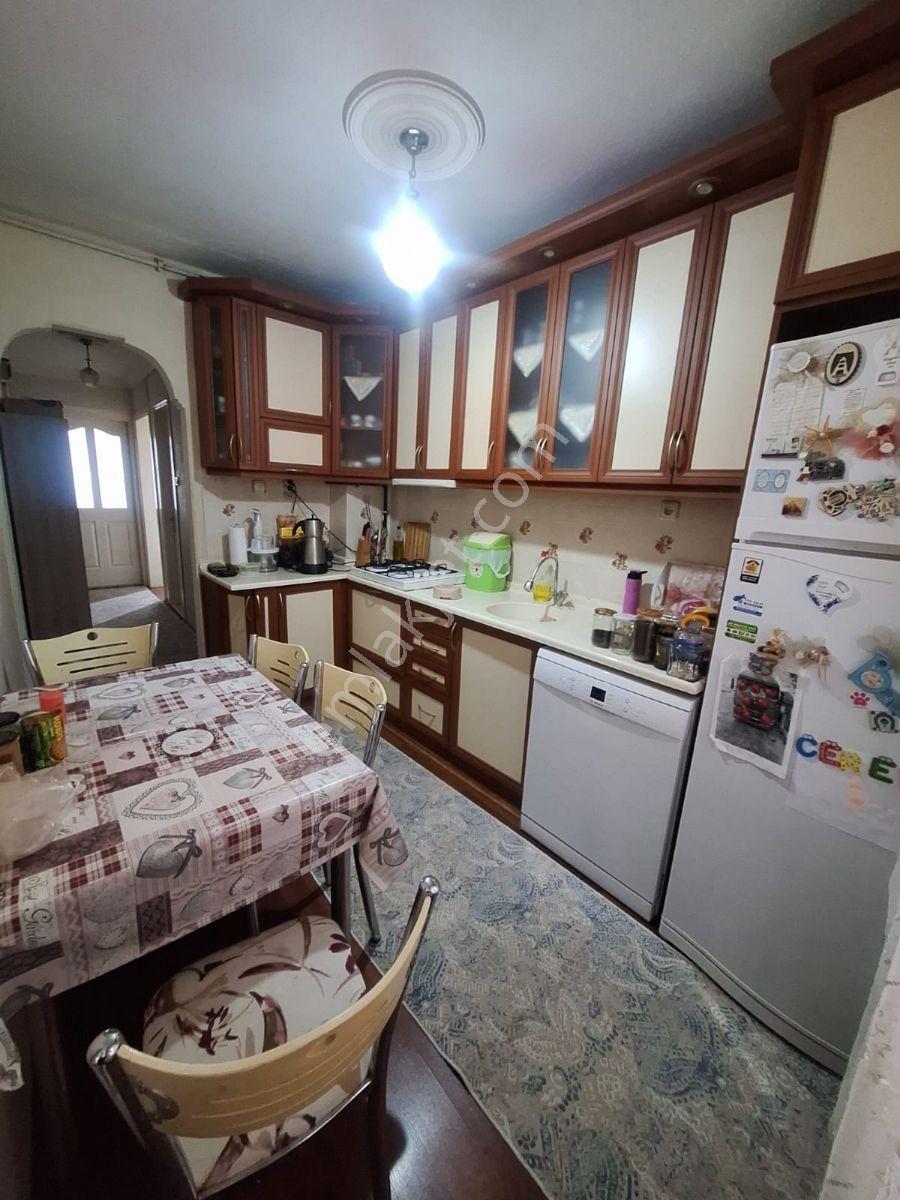 Mızraklı Caddesi Ve Ulu Camii Yakını 3+1 Arakat Doğalgazlı - Görsel 15