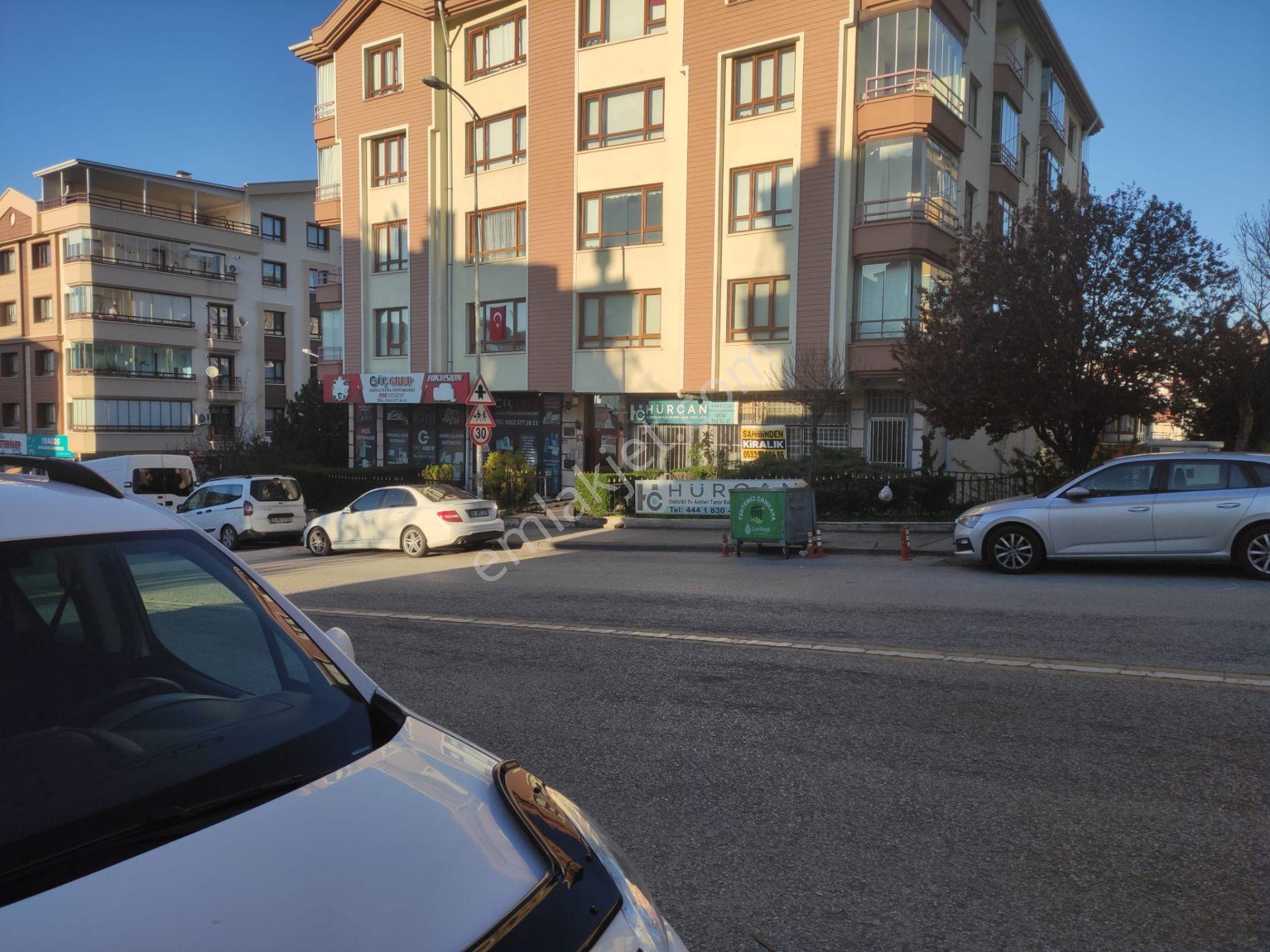 Cadde Üzeri Her İş İçin Uygun Geniş Dükkan - Görsel 3