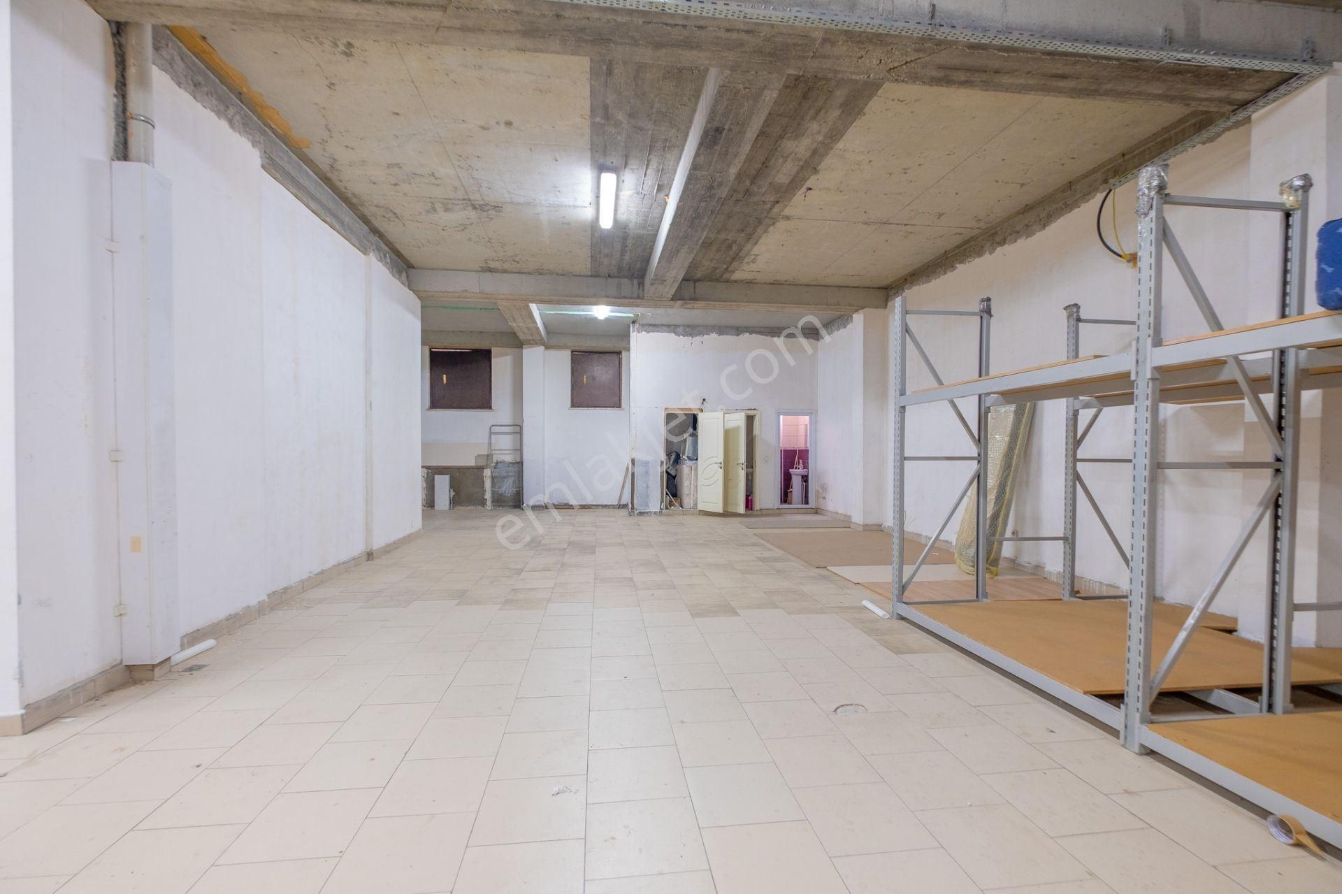 Sefaköyde Depolama, İmalathane Ve E-ticarete Uygun 700m2 İş Yeri - Görsel 2