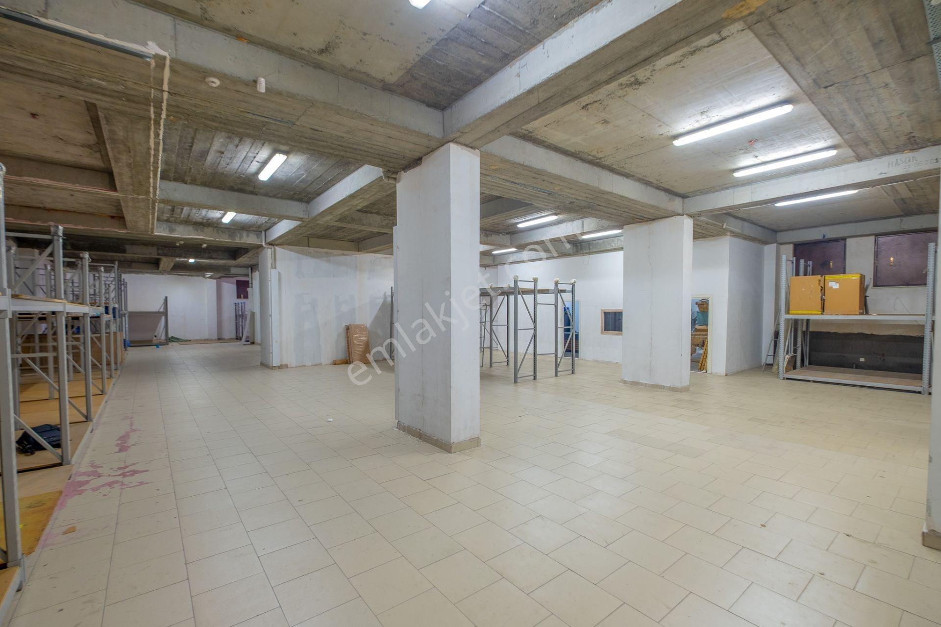 Sefaköyde Depolama, İmalathane Ve E-ticarete Uygun 700m2 İş Yeri - Görsel 7