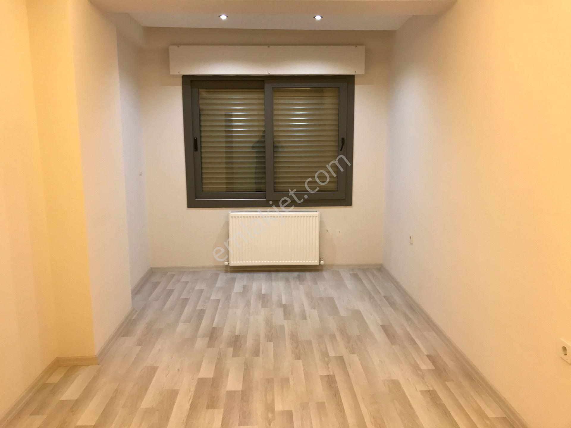 Karşıyaka Ata Kent Yalı Da Satılık 1+1 Lüx Daire - Görsel 24