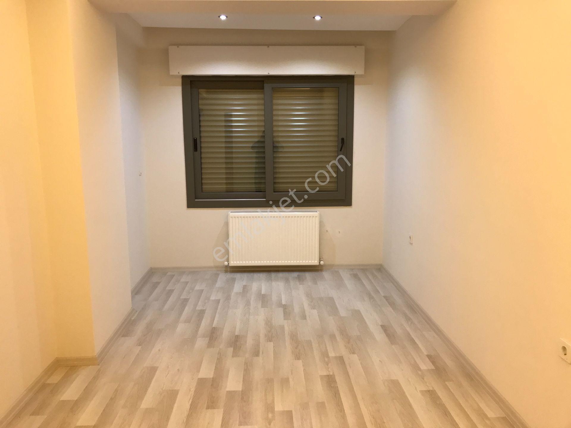 Karşıyaka Ata Kent Yalı Da Satılık 1+1 Lüx Daire - Görsel 26