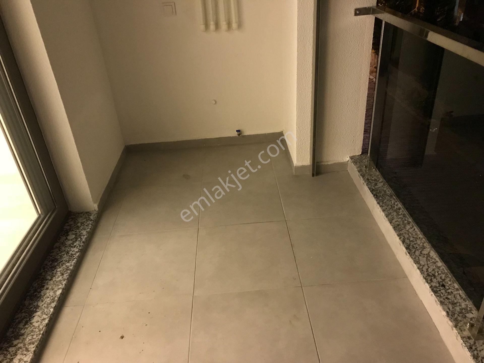 Karşıyaka Ata Kent Yalı Da Satılık 1+1 Lüx Daire - Görsel 31