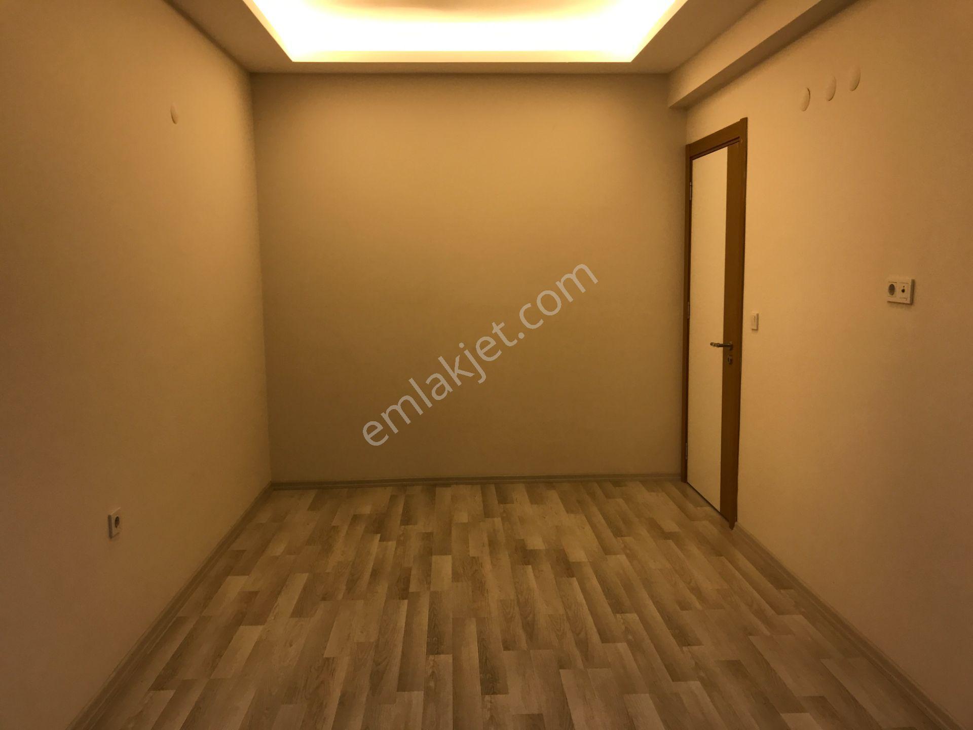 Karşıyaka Ata Kent Yalı Da Satılık 1+1 Lüx Daire - Görsel 25