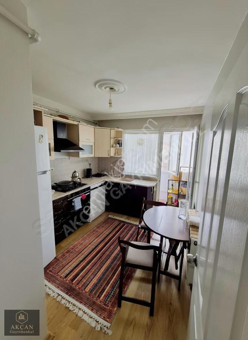 Reşadiye'de Satılık 2+1 Daire, 90m², Asansörlü