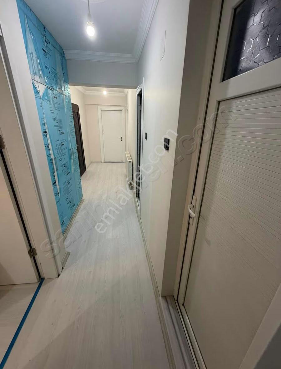Çarşı İçi Sıfır Tadilat Lı Satılık 2+1 Kapalı Mutfak - Görsel 2