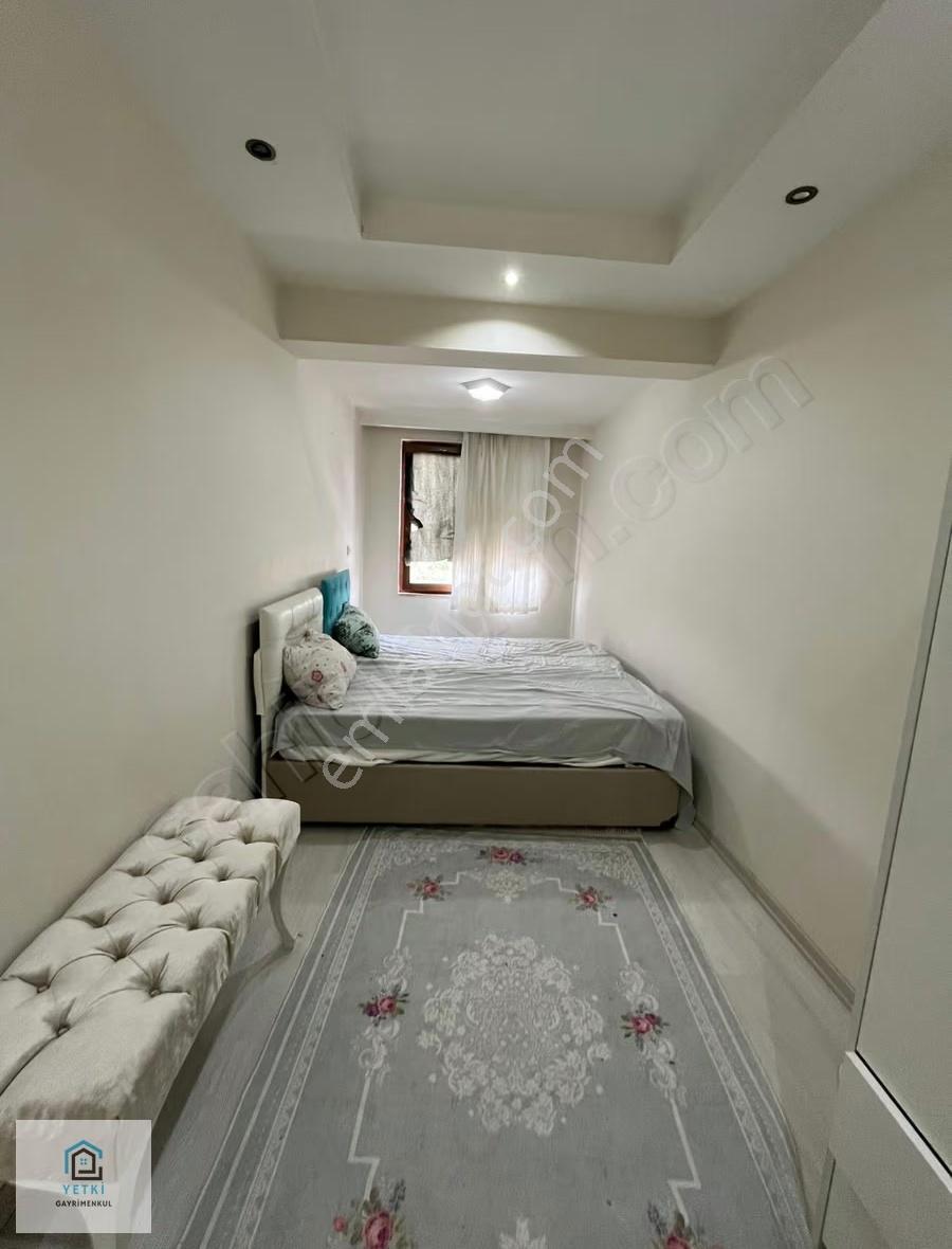 Cerrahi Ve Üniversiteye Yürüme Mesafesinde Satılık 1+1 Apart - Görsel 5
