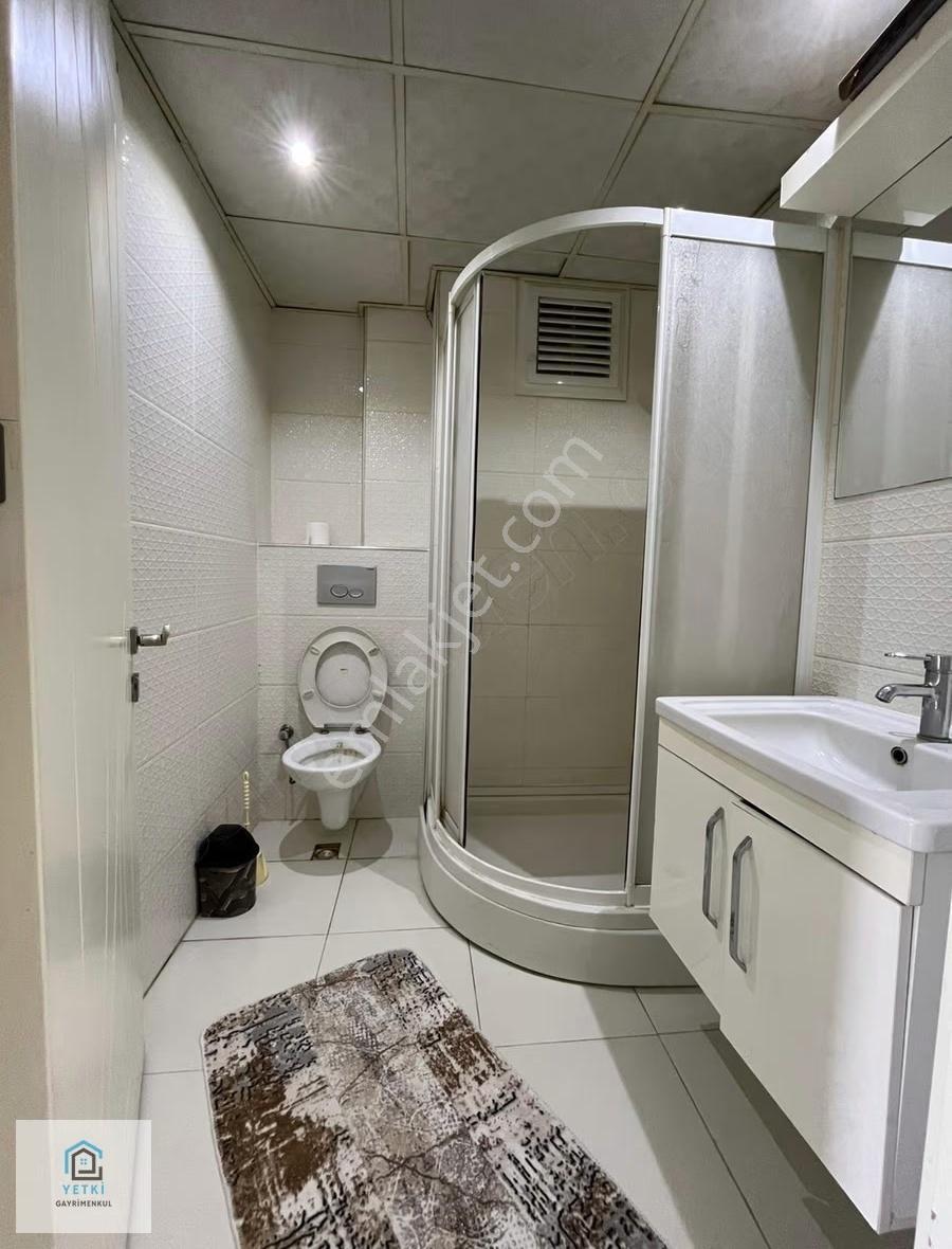 Cerrahi Ve Üniversiteye Yürüme Mesafesinde Satılık 1+1 Apart - Görsel 3