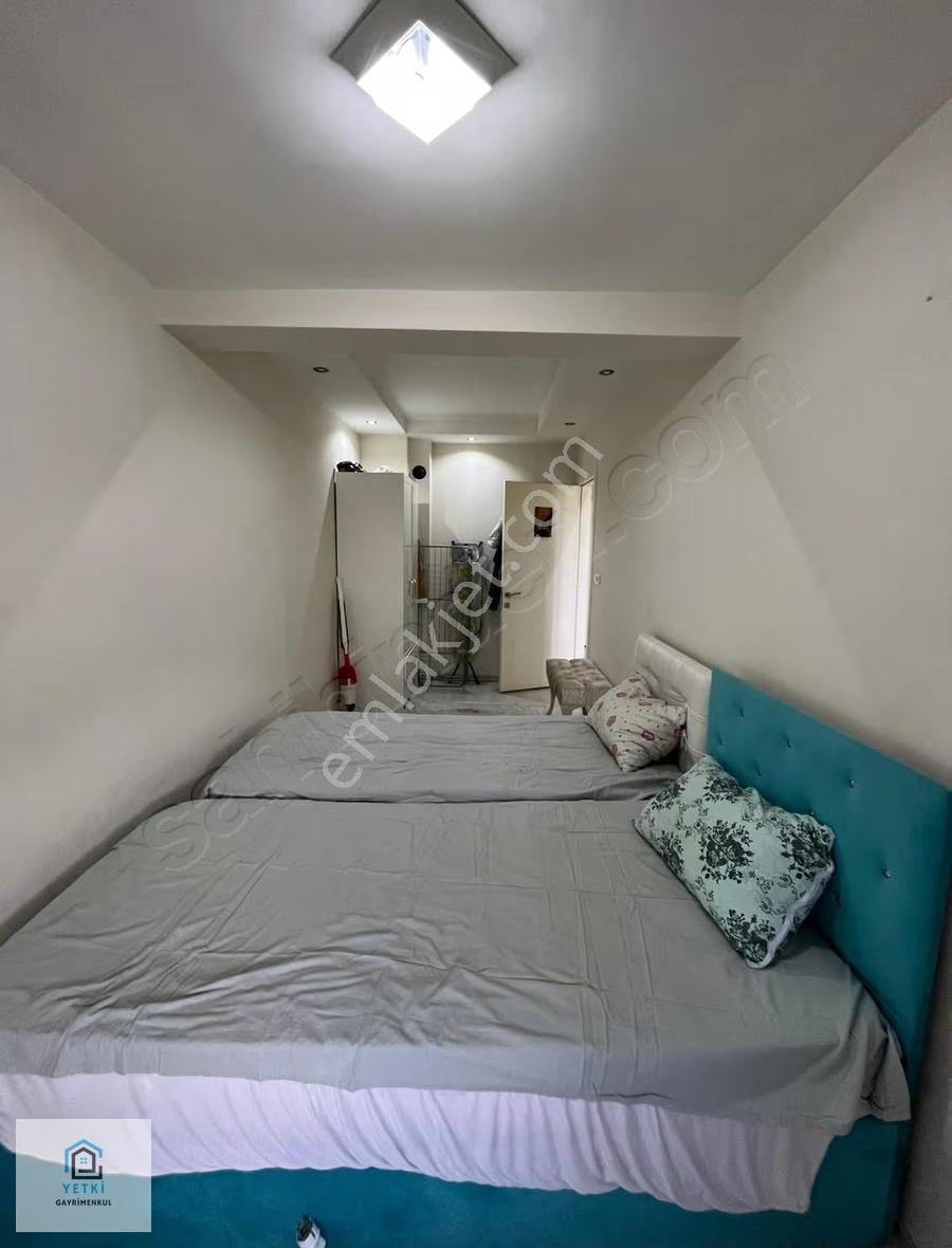 Cerrahi Ve Üniversiteye Yürüme Mesafesinde Satılık 1+1 Apart - Görsel 4