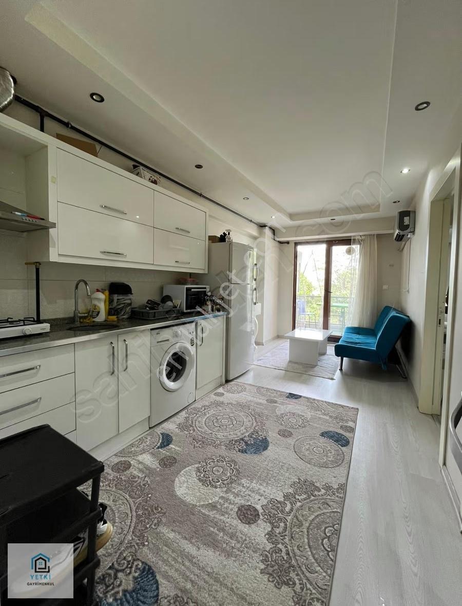 Cerrahi Ve Üniversiteye Yürüme Mesafesinde Satılık 1+1 Apart